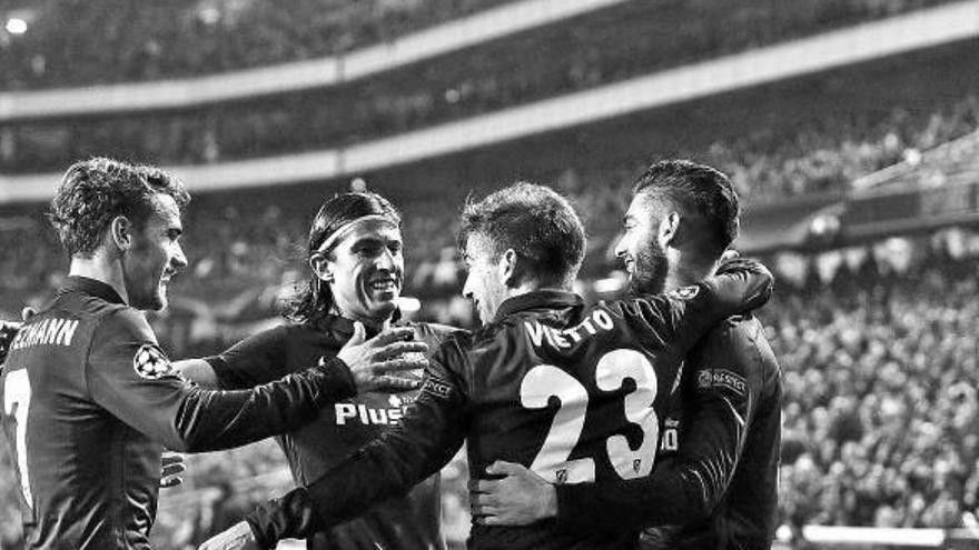 El Atlético pasa primero