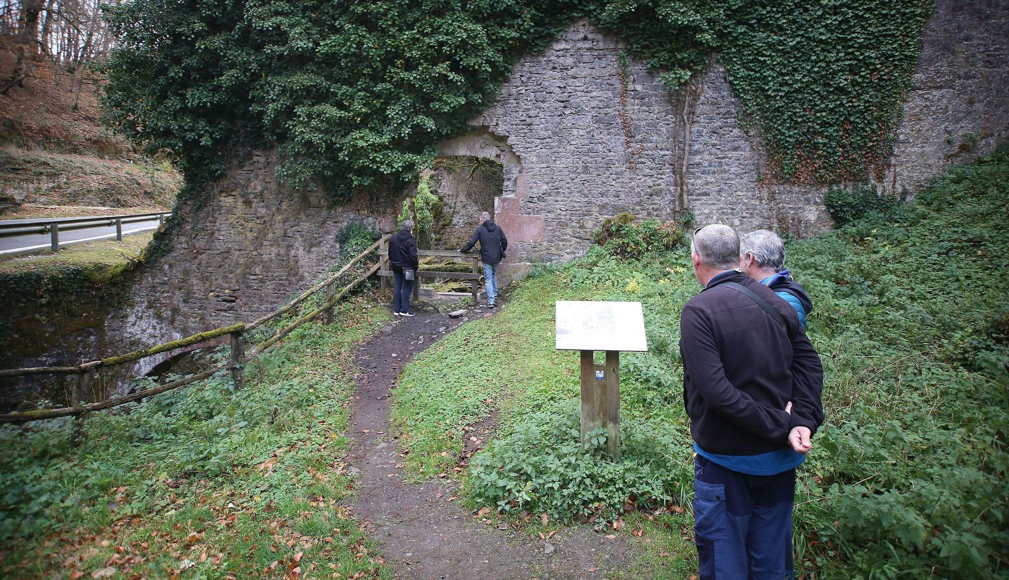 Domingo de otoño en la Real Fábrica de Municiones de Eugi