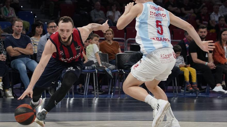 Dos bases volcánicos