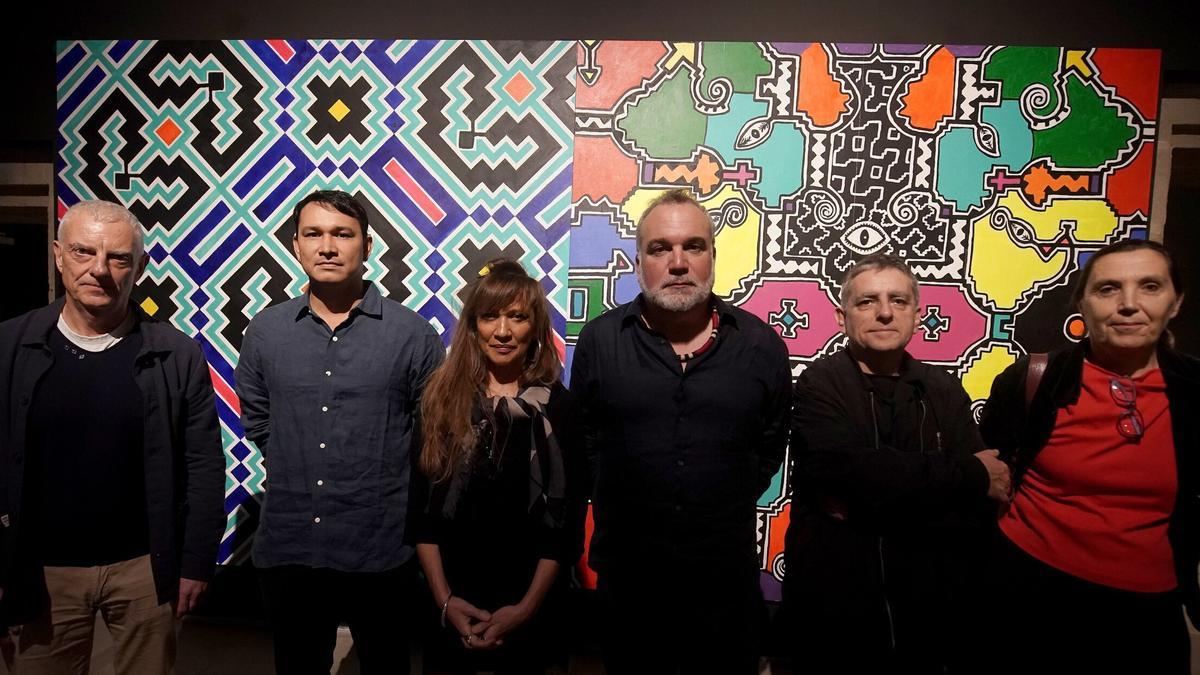 Responsables de la exposición &#039;Amazonias&#039;, este jueves en San Telmo.