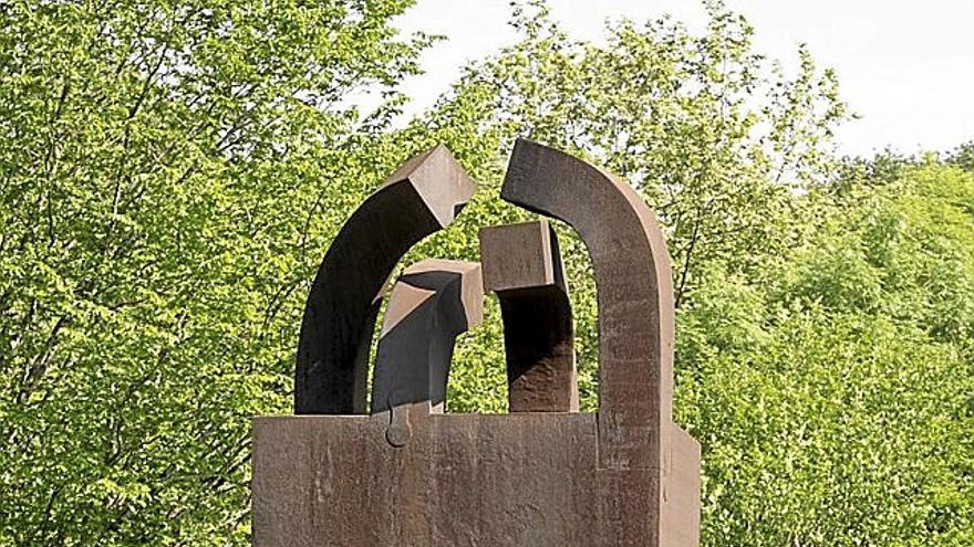 ‘Elogio del hierro III’, de Chillida. 