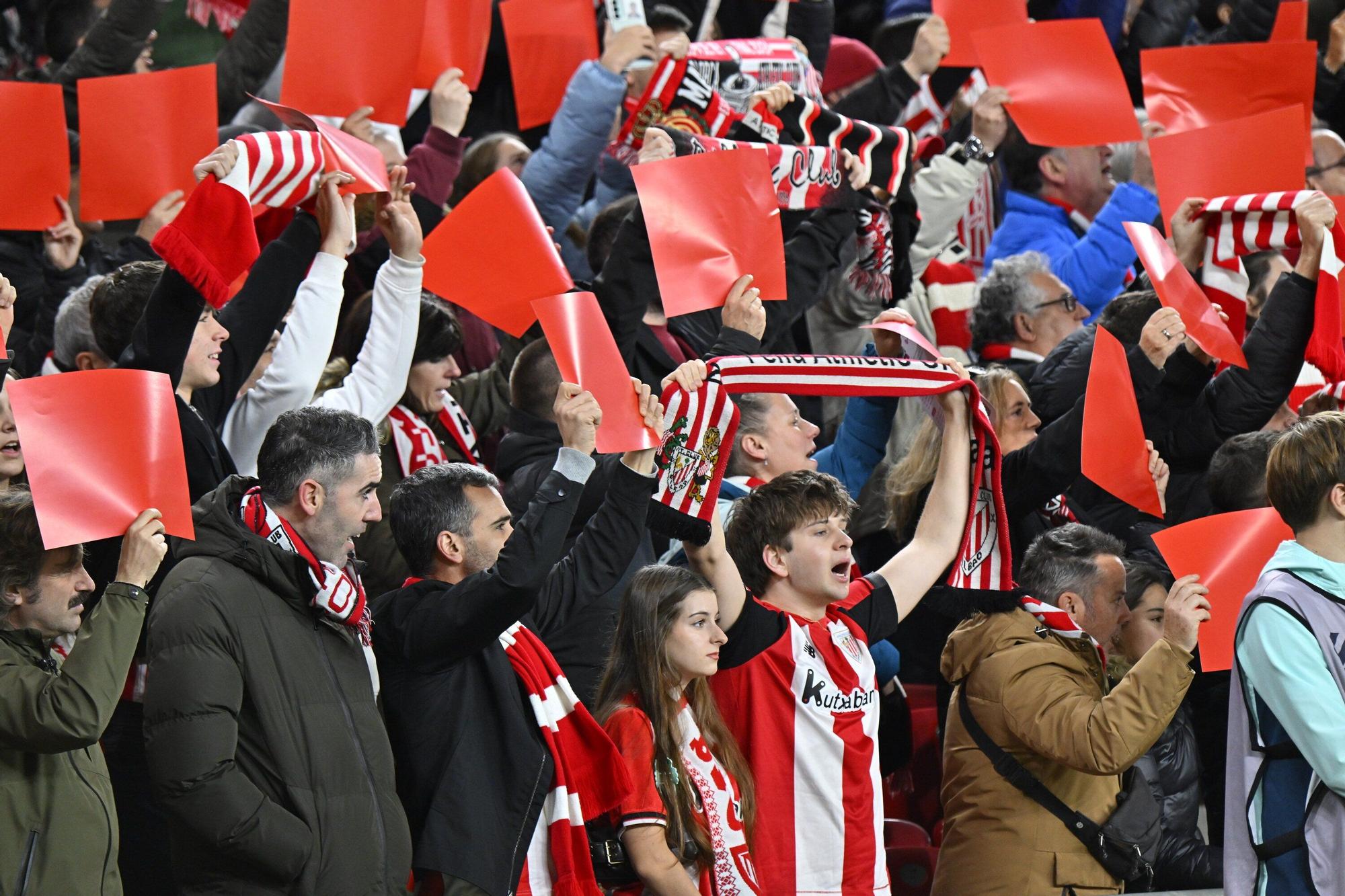 En imágenes: ¿Has estado en San Mamés viendo el Athletic-Real Oviedo? Búscate en nuestra galería de fotos