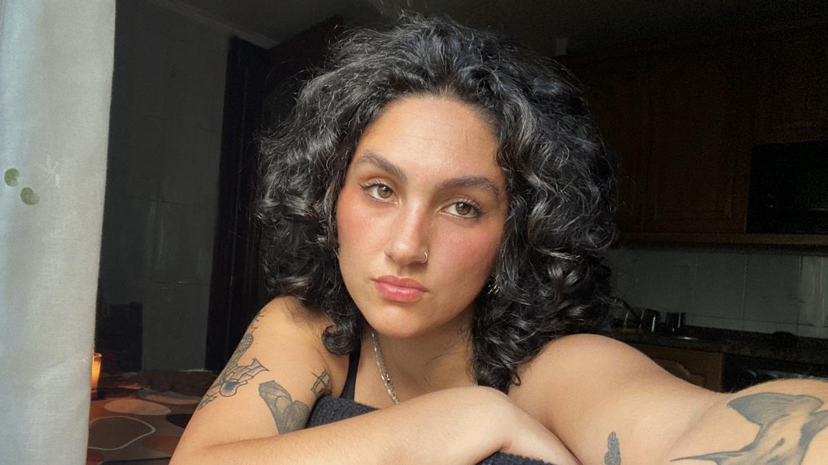 es estudiante de Enseñanzas Profesionales de Artes Plásticas y Diseño