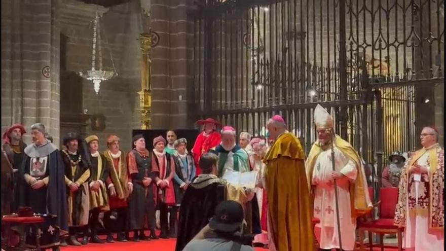 Recreación de la coronación de Carlos III en la Catedral de Pamplona.