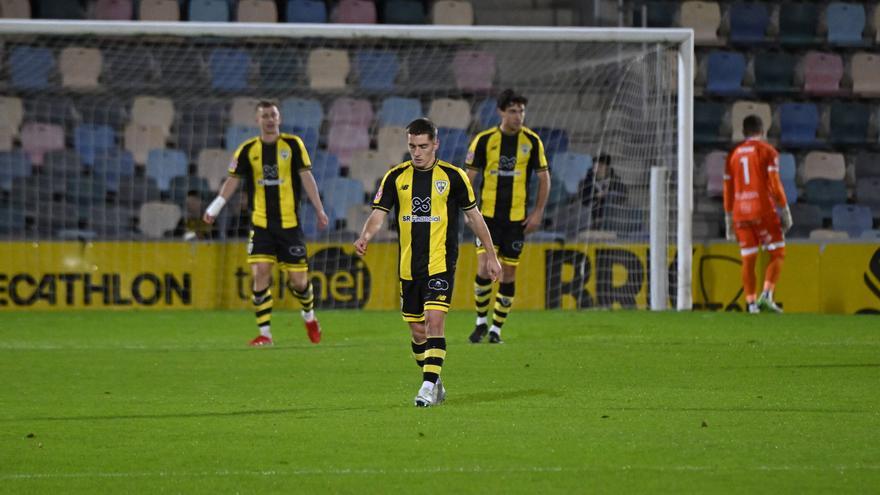 El Barakaldo pierde ante el Avilés tras fallar un penalti en el descuento