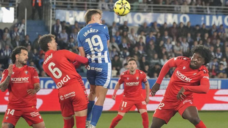 Tablas y máxima intensidad al descanso en el derbi de Mendizorroza