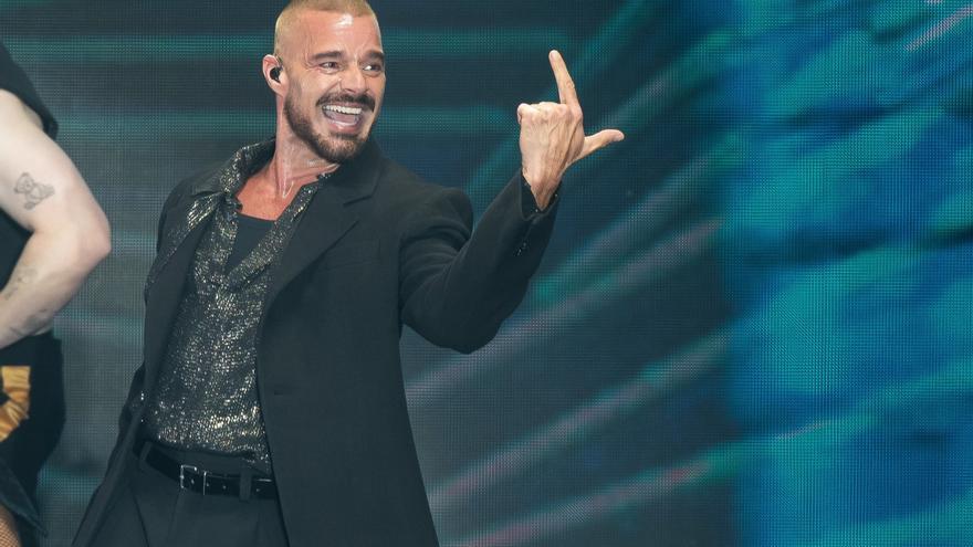 Evacúan a Ricky Martin de un concierto en Montenegro tras un ataque con gas lacrimógeno