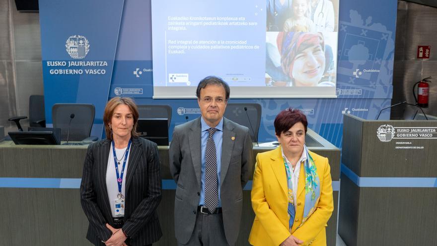 El consejero de Salud, molesto con el veto de los médicos a la mediación para evitar otra semana de huelga