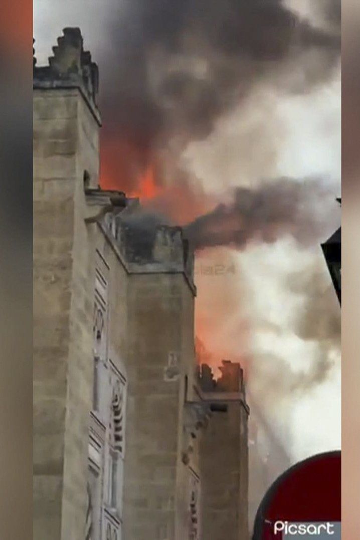 Extinguido completamente el incendio de la Mezquita de Córdoba, que abrirá este sábado