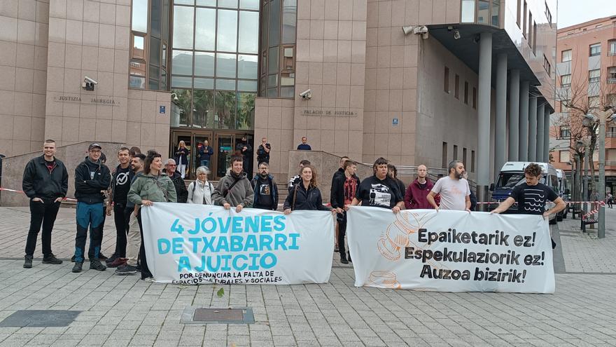 Juzgados los acusados de usurpar una iglesia en Sestao