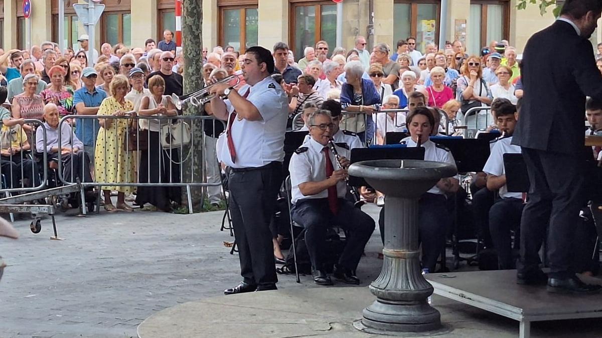 Irun celebra el tradicional concierto de las Polkas de Santiago