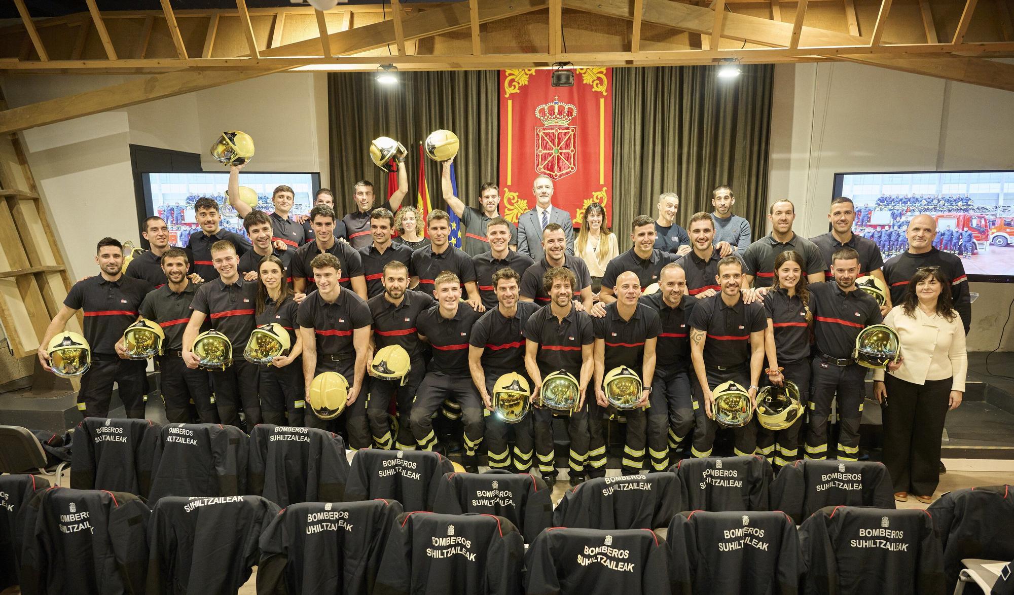 28 hombres y 2 mujeres terminan el Ingreso Básico de Bomberos de Navarra