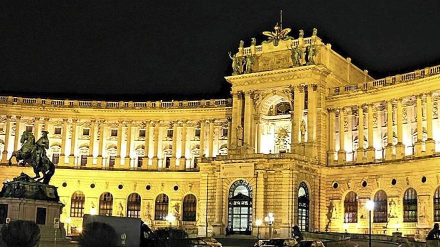 Palacio Hofburg, donde vivió Sissí y cerca del que está su museo.