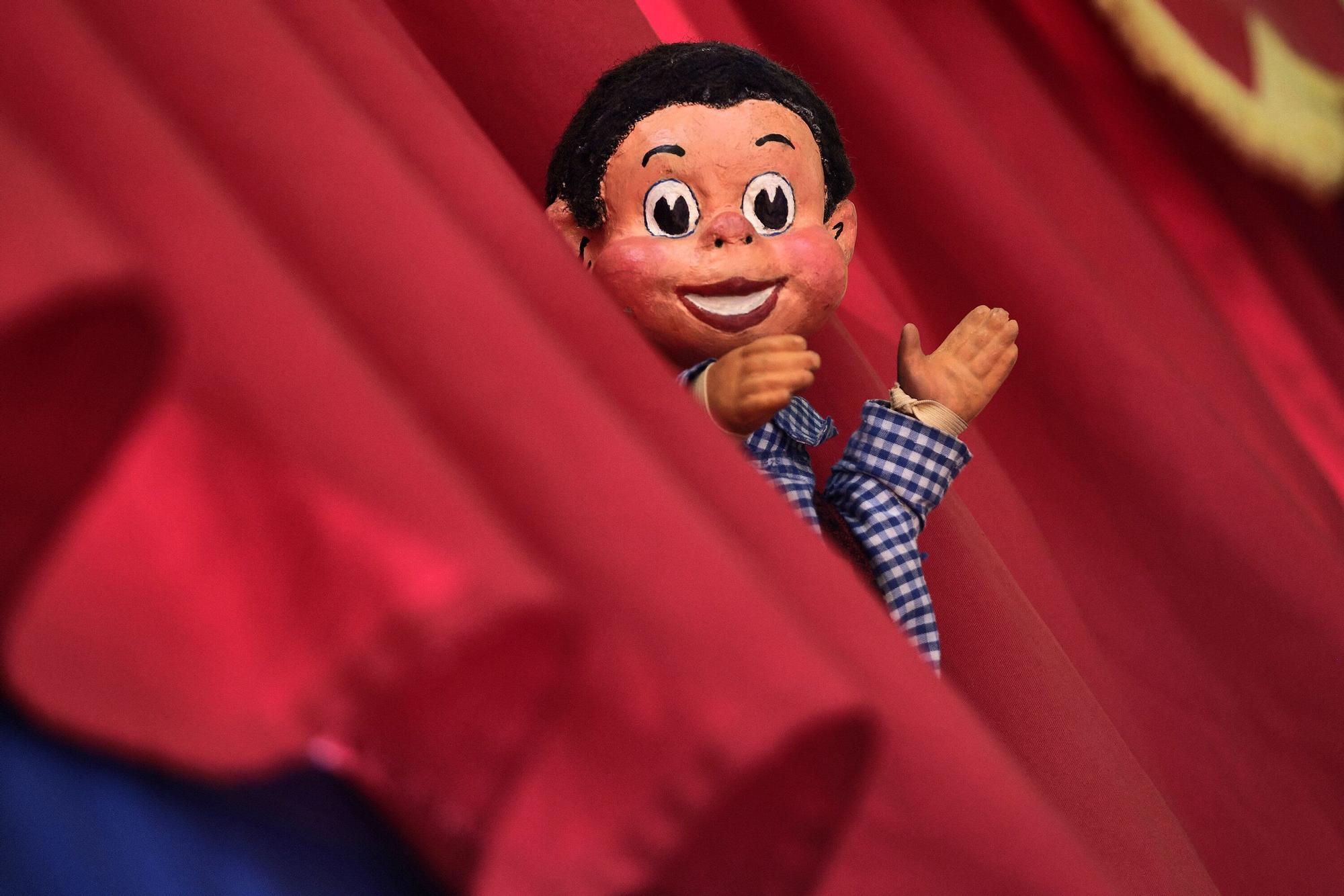 Gorgorito conquita los corazones de decenas de niños, como hace 70 años