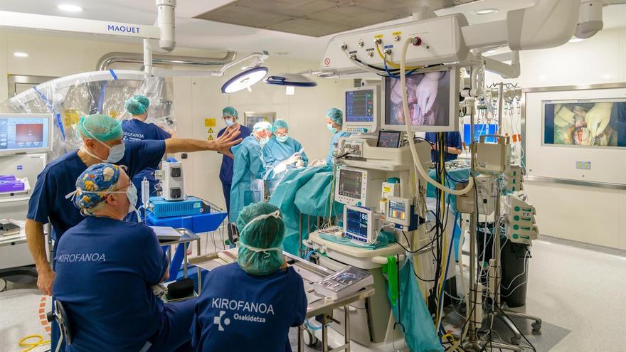 Ebakuntza kirurgiko bat egiteko batez besteko itxaronaldia 54,12 egunekoa da Osakidetzan