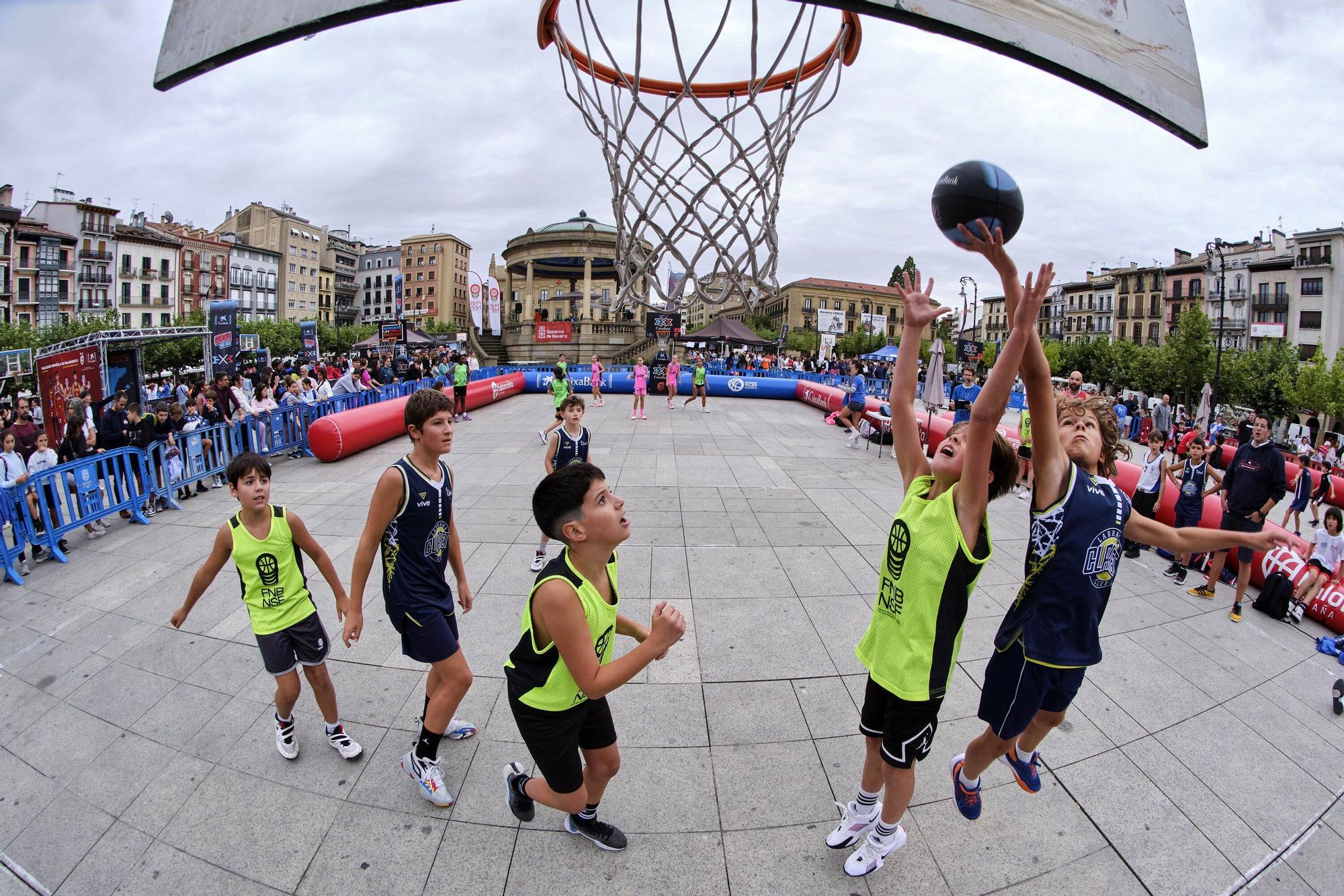 Fotos del circuito 3x3 de baloncesto Caixabank