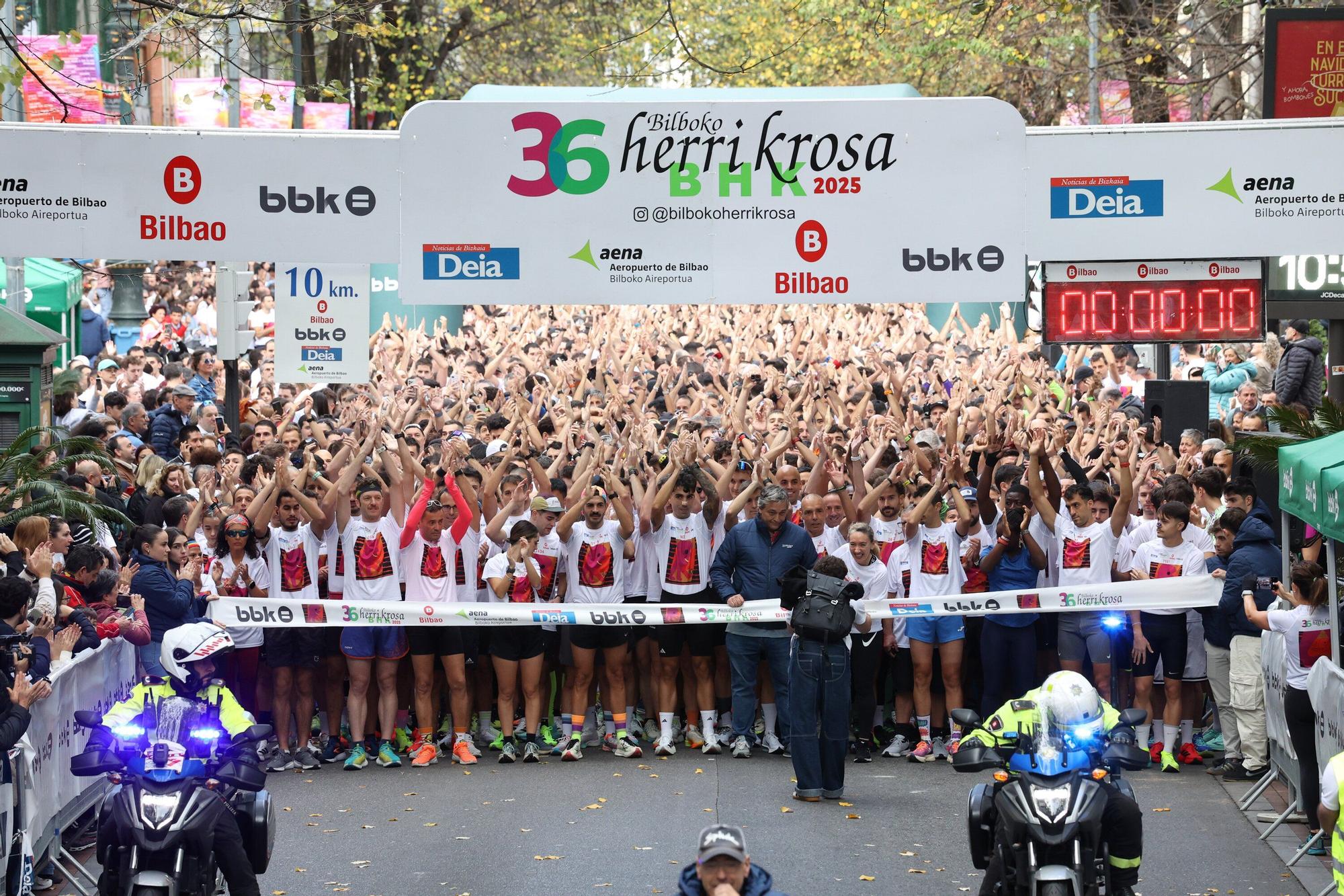 En imágenes: la Herri Krosa calienta motores en Bilbao