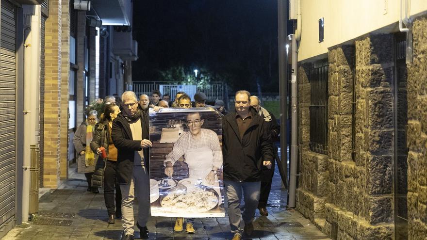 Último homenaje público en memoria de Ramón Díaz en Donostia