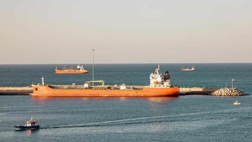Irán crea un nuevo mecanismo para gestionar el tráfico marítimo a través del estrecho de Ormuz