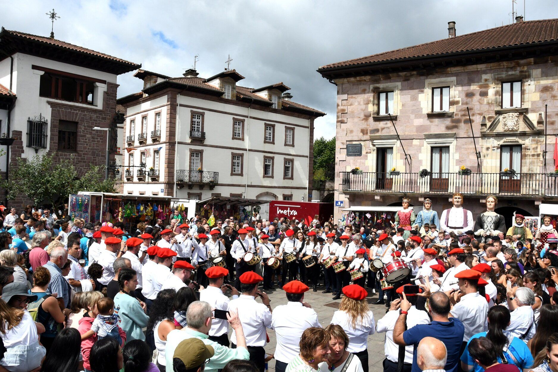 Fotos del chupinazo de Elizondo