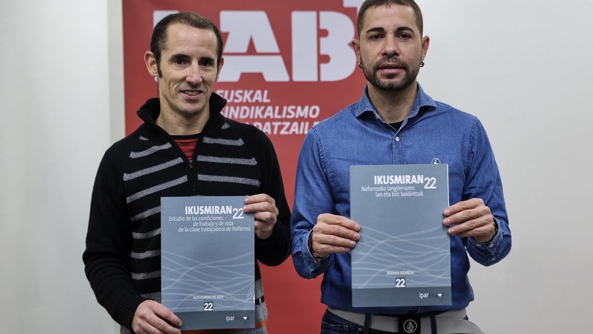 Gorka Vidal (Ipar Hegoa) e Imanol Karrera (LAB) presentan el informe &#039;Ikusmiran. Examen de las condiciones de vida y trabajo en Navarra&#039;