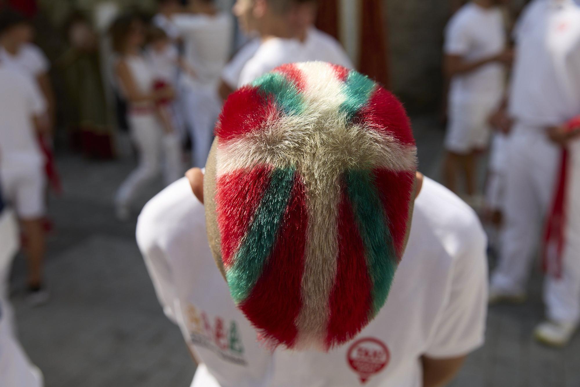 Fotos del chupinazo de fiestas de Aoiz 2025