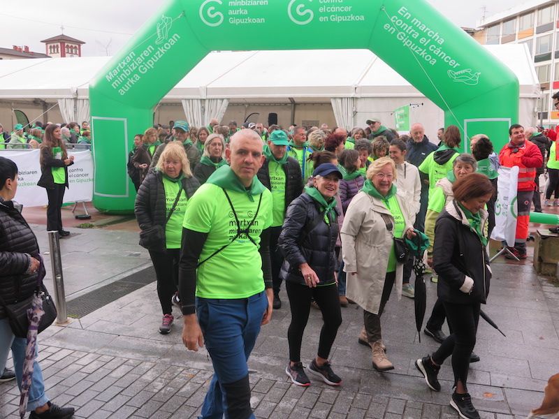 La marcha contra el cáncer de Urretxu y Zumarraga, en imágenes