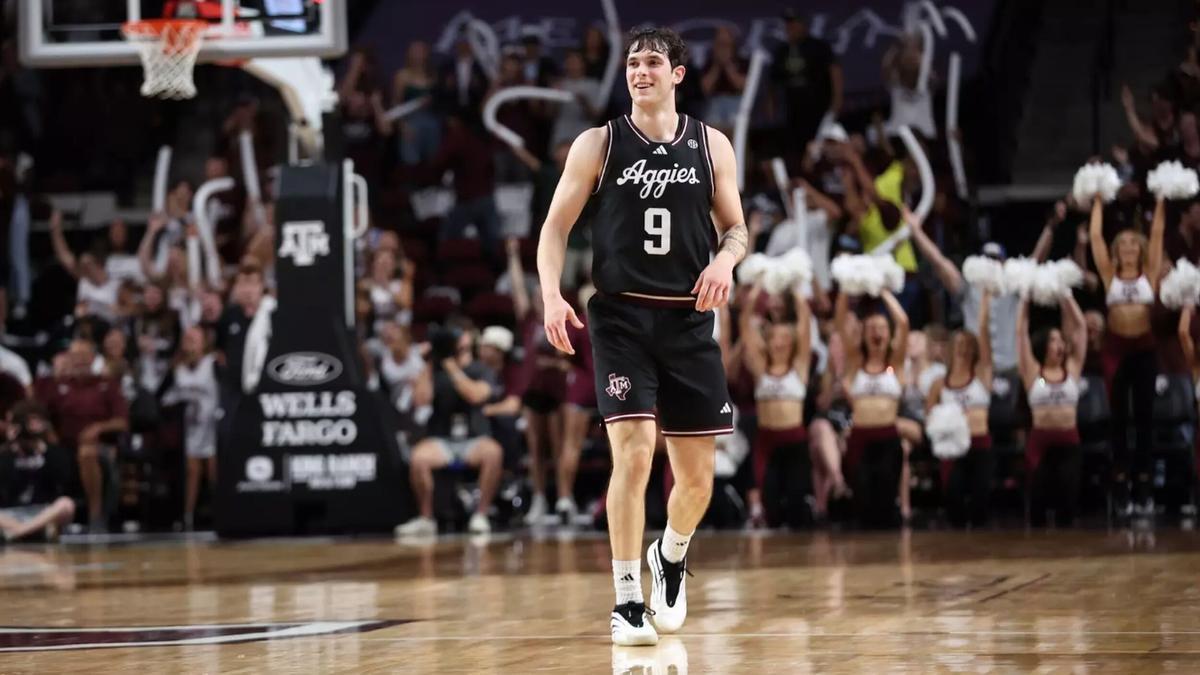 Rubén Domínguez, en un encuentro en la NCAA.