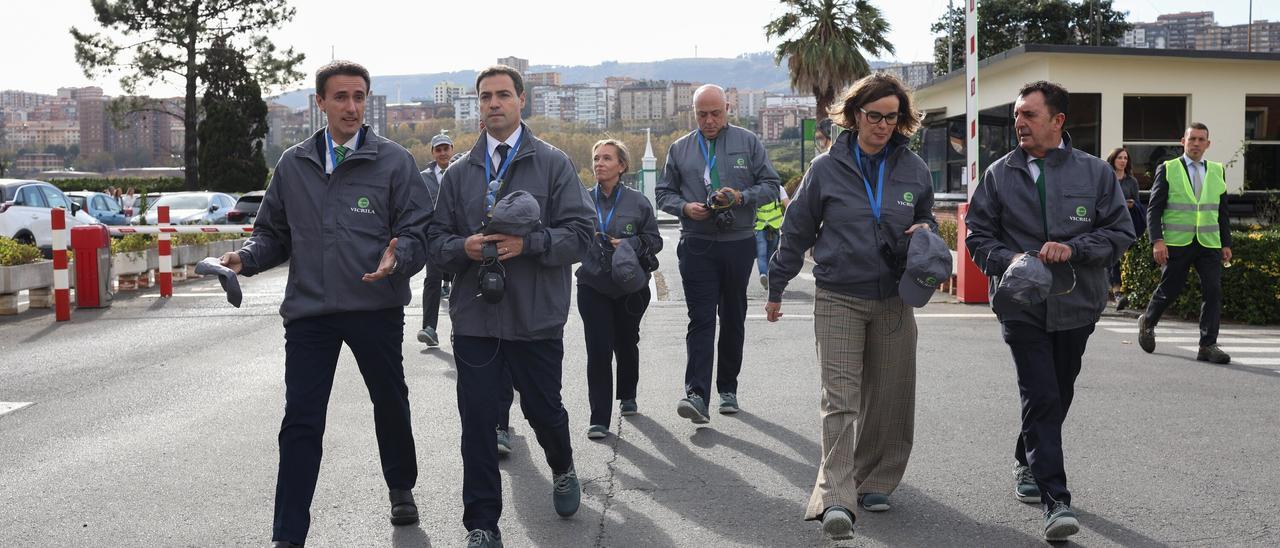 En imágenes: Pradales pone a Vicrila como &quot;ejemplo&quot; industrial que ha sabido enfrentar dificultades