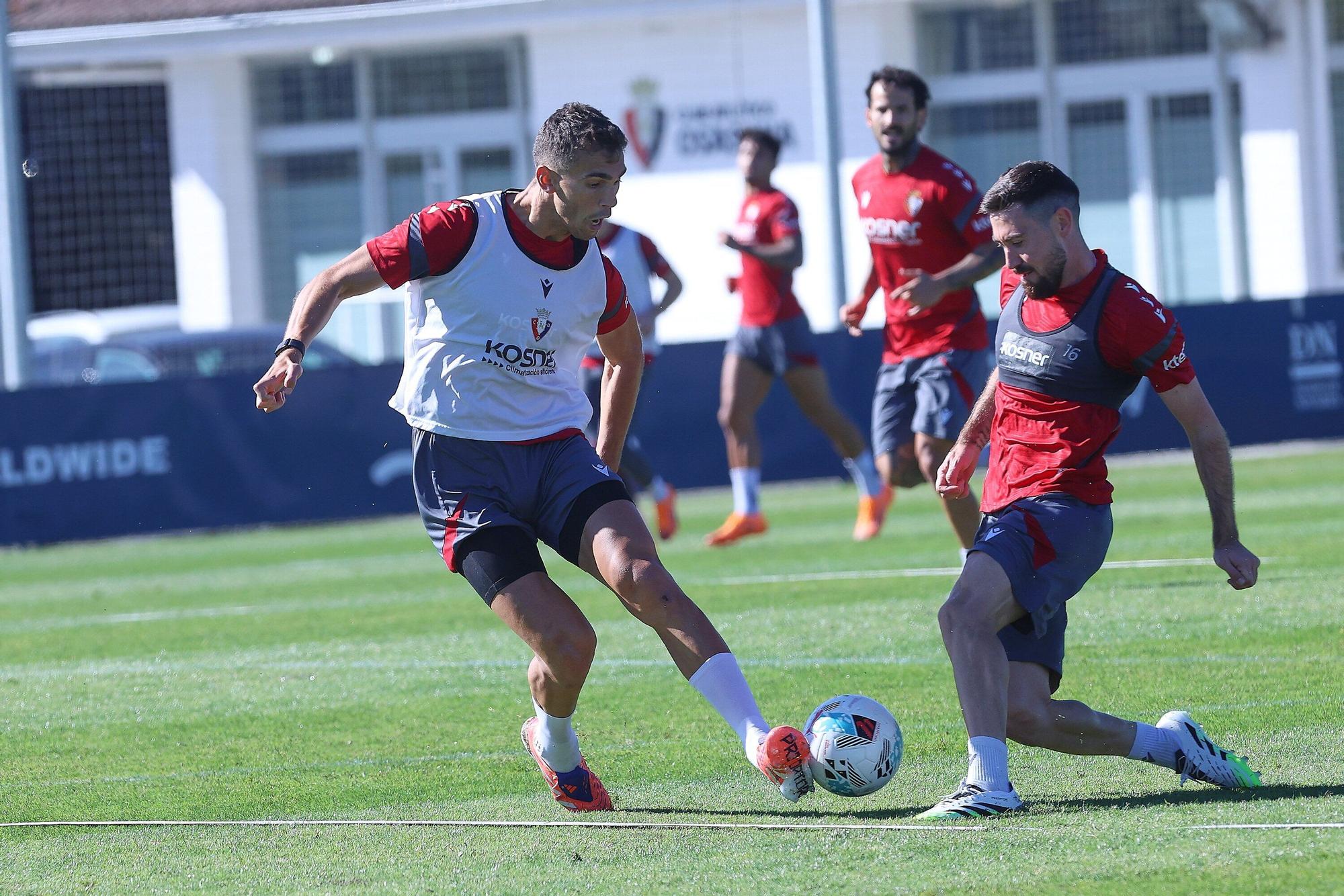 Fotos del entrenamiento de Osasuna (lunes 6 de octubre de 2025)