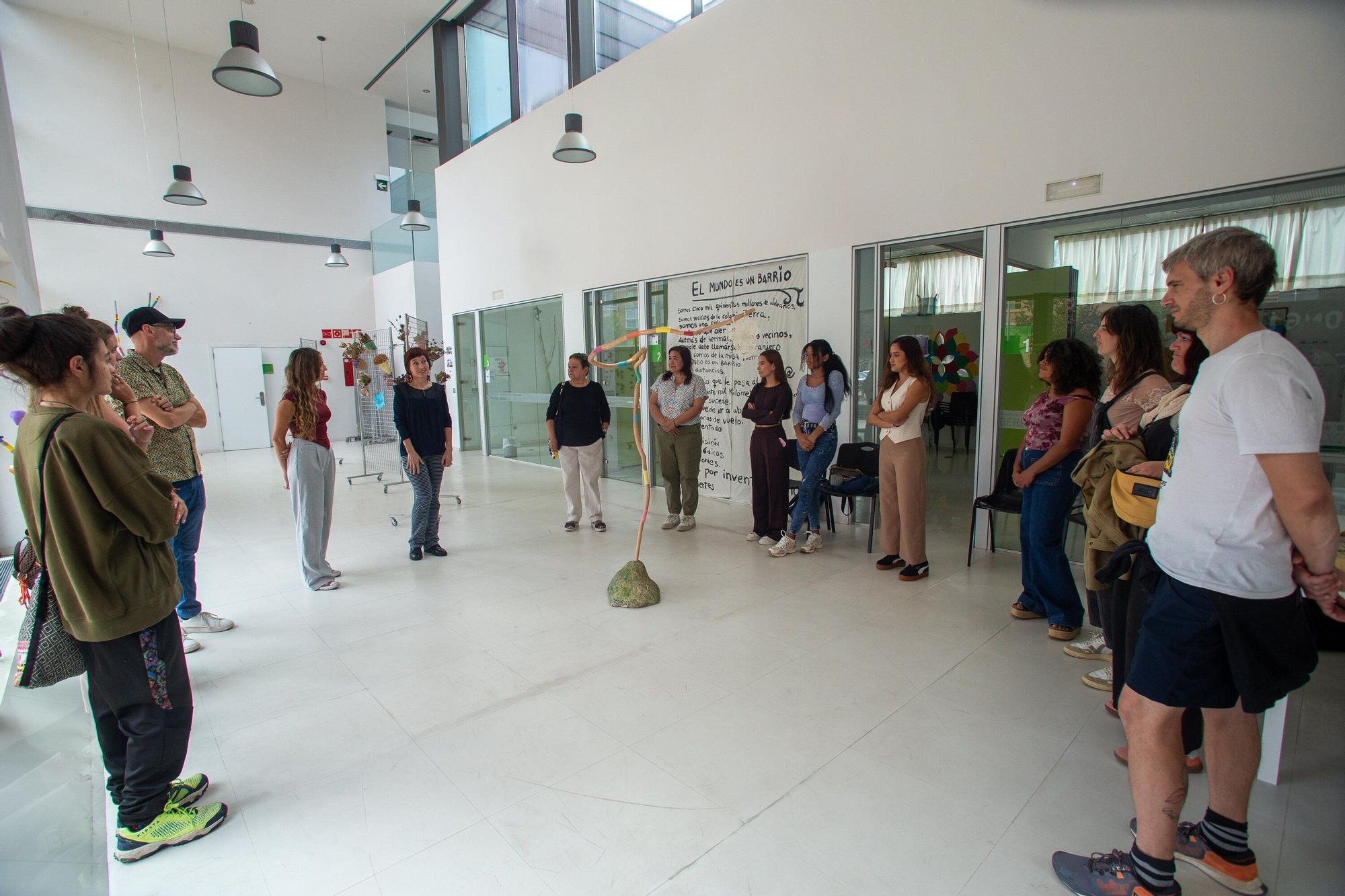 Exposición de SOS Racismo en Berriozar