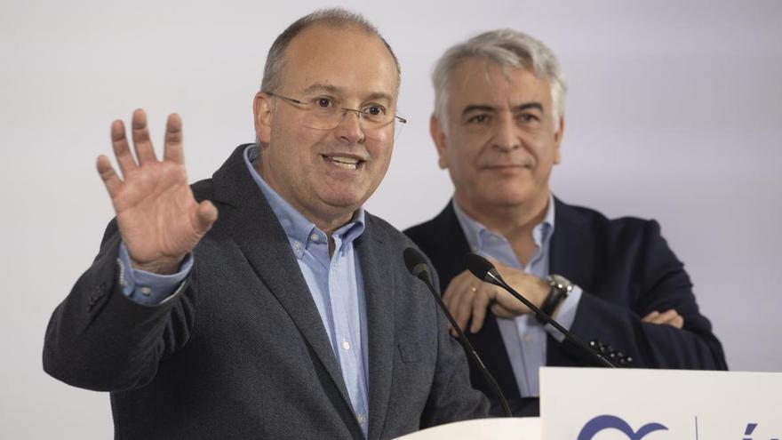 Tellado afirma que el PNV y PSOE son &quot;indistinguibles, tienen un centro de negocios conjunto&quot;