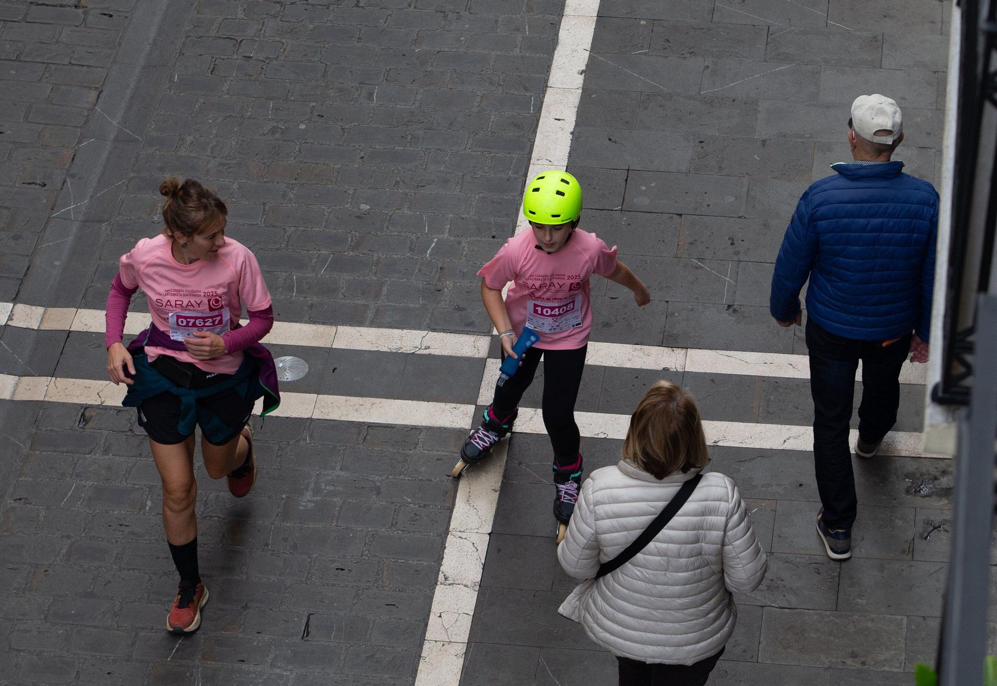 Fotos de la Carrera contra el Cáncer de Mama de Saray en Pamplona 2025