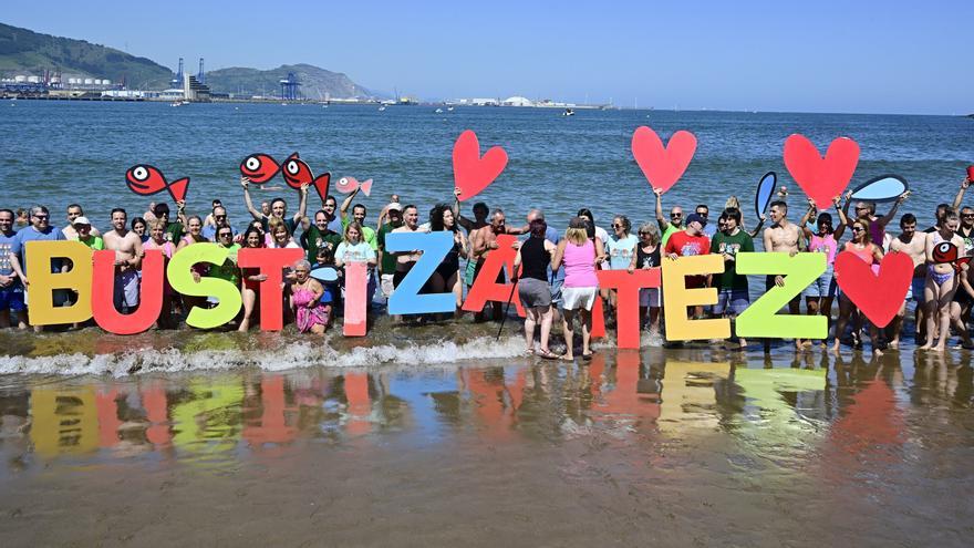 Mucho más que un chapuzón: Bizkaia se moja por la Esclerosis Múltiple
