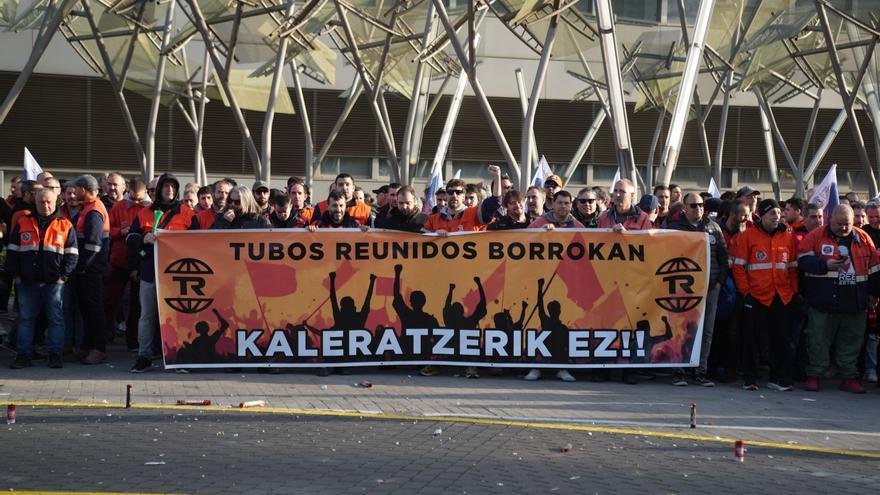 Rechazo sindical al ERE en Tubos Reunidos, que queda abocado a resolverse en los tribunales