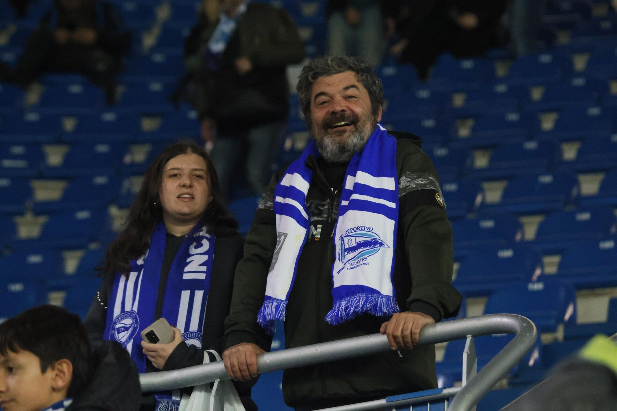 En imágenes: Ambientazo en el Alavés - Valencia (¡Búscate en las fotos!)
