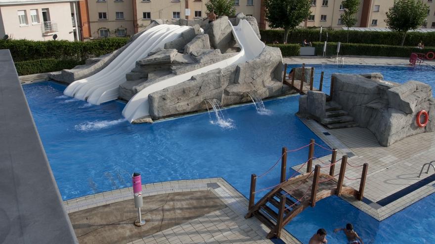 Vecinos de La Milagrosa rechazan el cierre de las piscinas de Larrabide