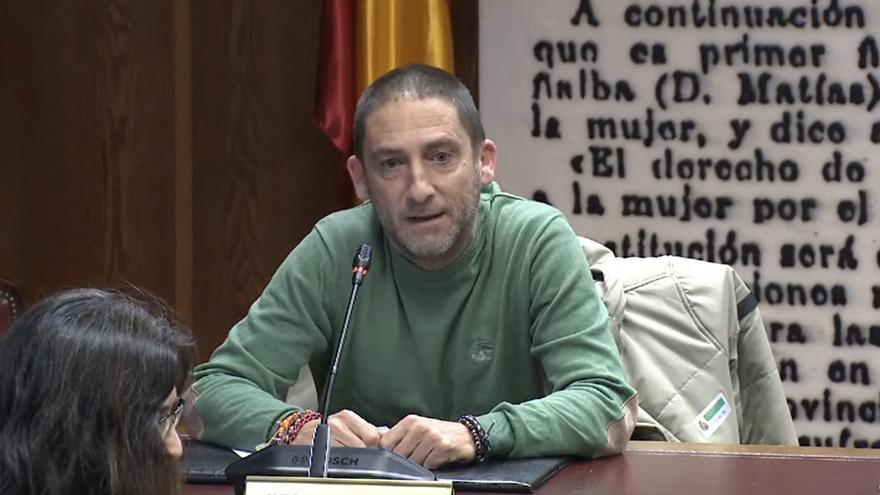 El juez Pedraz cita como testigo en el 'caso hidrocarburos' al supuesto exchófer de Pedro Sánchez