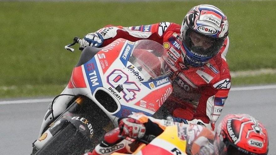 Dovizioso, Lorenzo y las órdenes de equipo dejan a Márquez sin el título