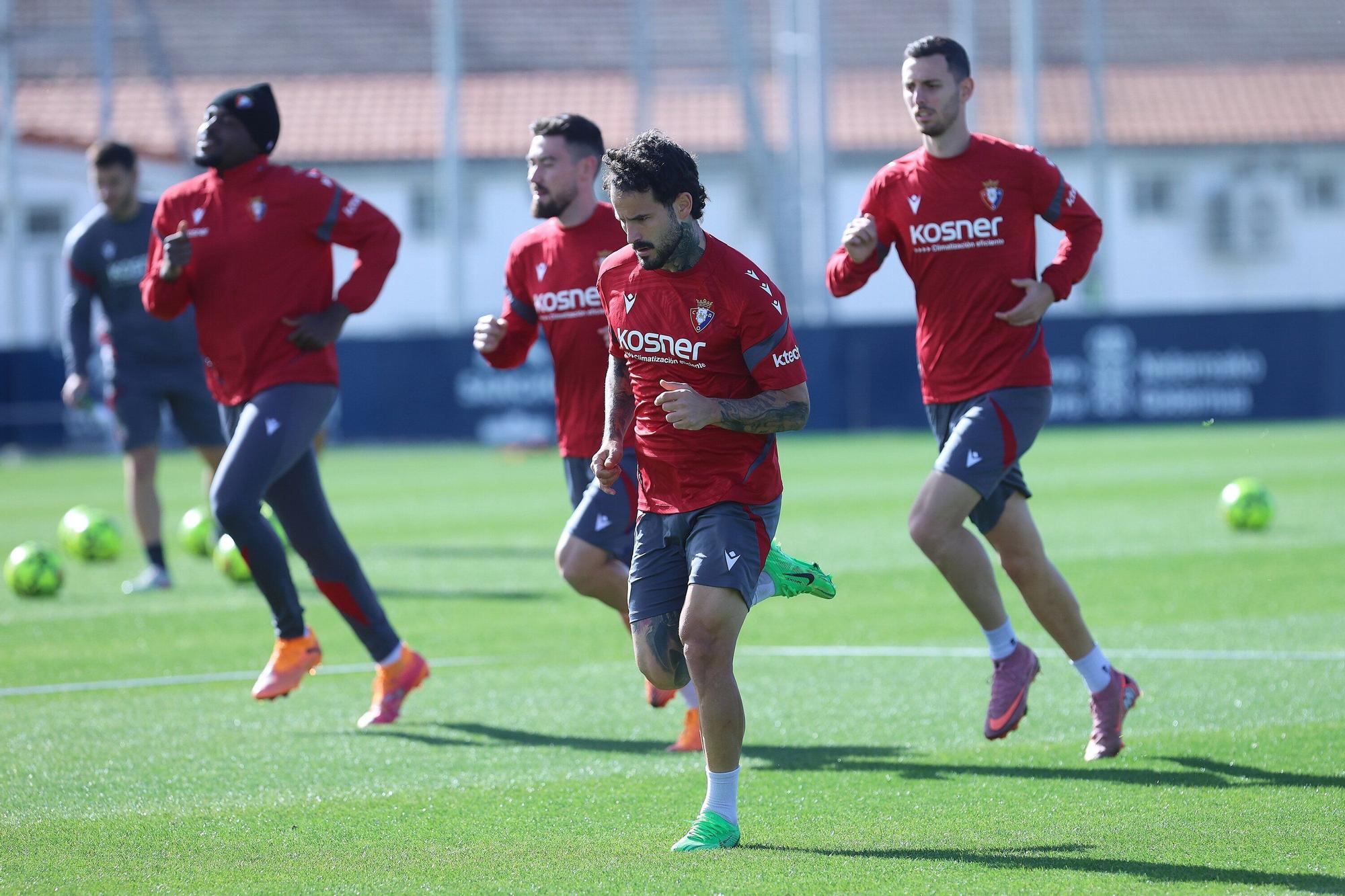 Fotos del entrenamiento de Osasuna (martes 4 de noviembre de 2025)