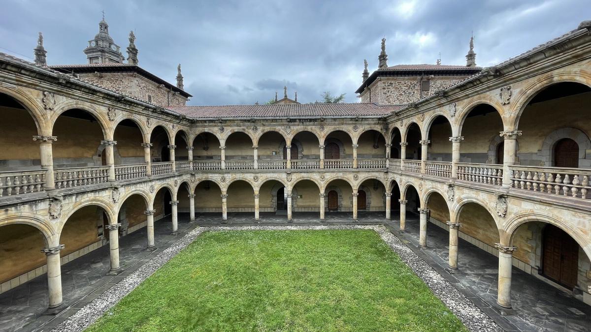 Oñatiko Unibertsitateko klaustroa