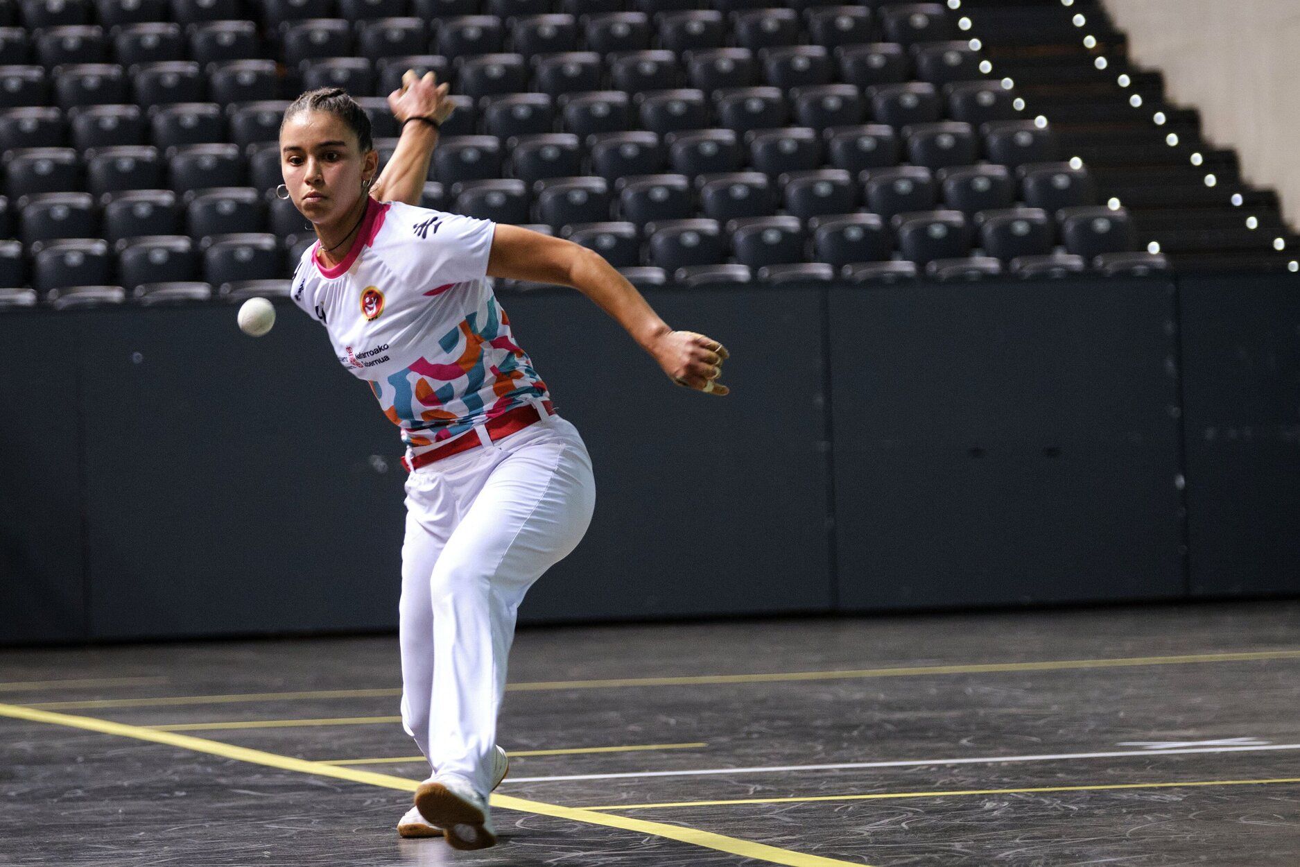 Fotos de las finales de pelota mano y pala femenina de este domingo