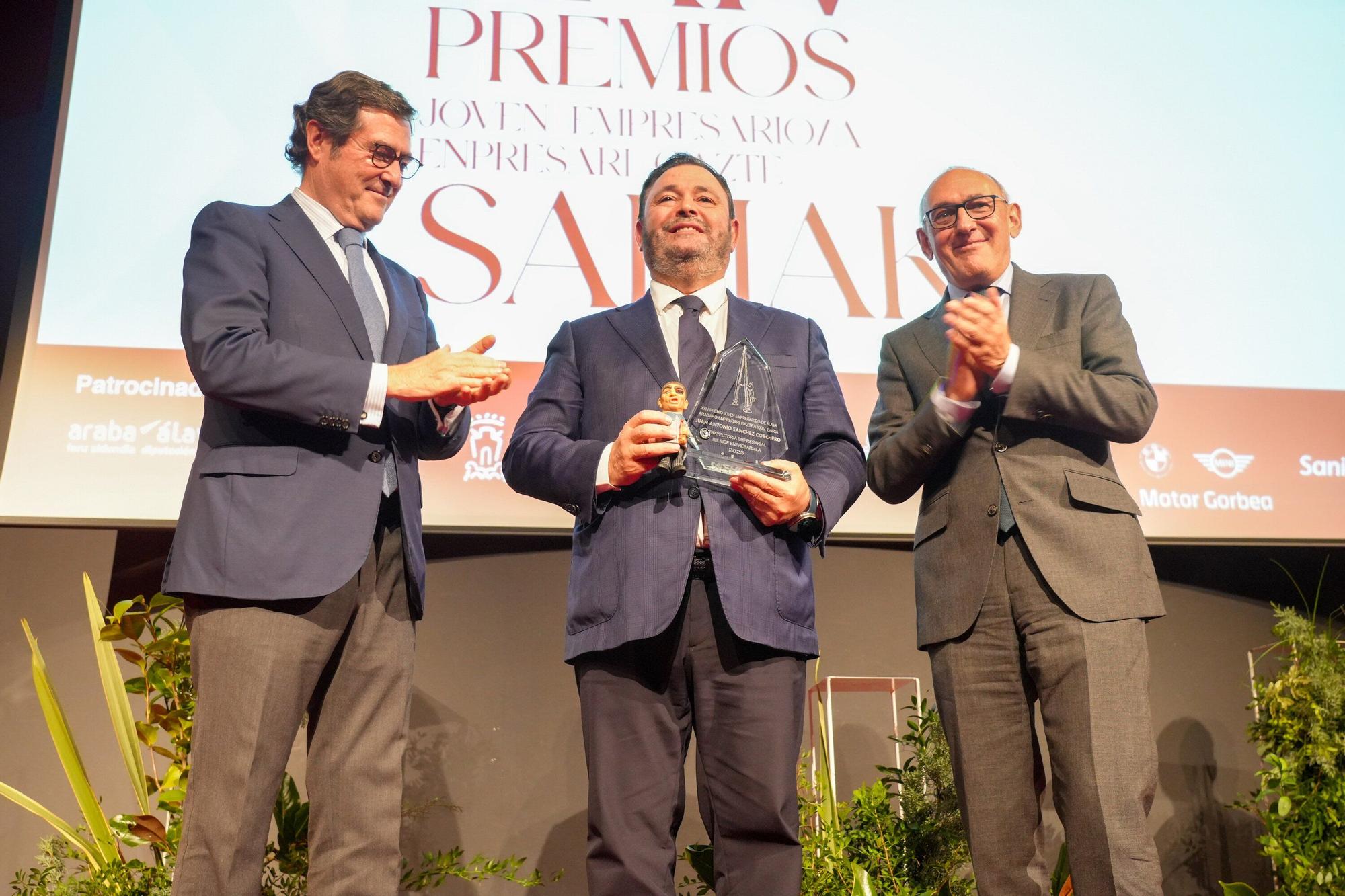En imágenes: Entrega de los premios Ajebask 2025