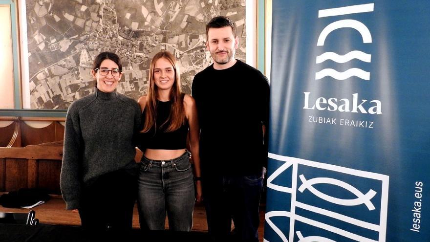 Ane Ordoki y Miren Etxepeteleku becadas en Lesaka