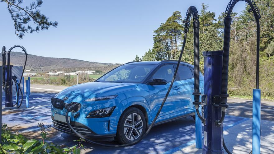 La cadena hotelera navarra que instala 26 puntos de carga para vehículos eléctricos en un año