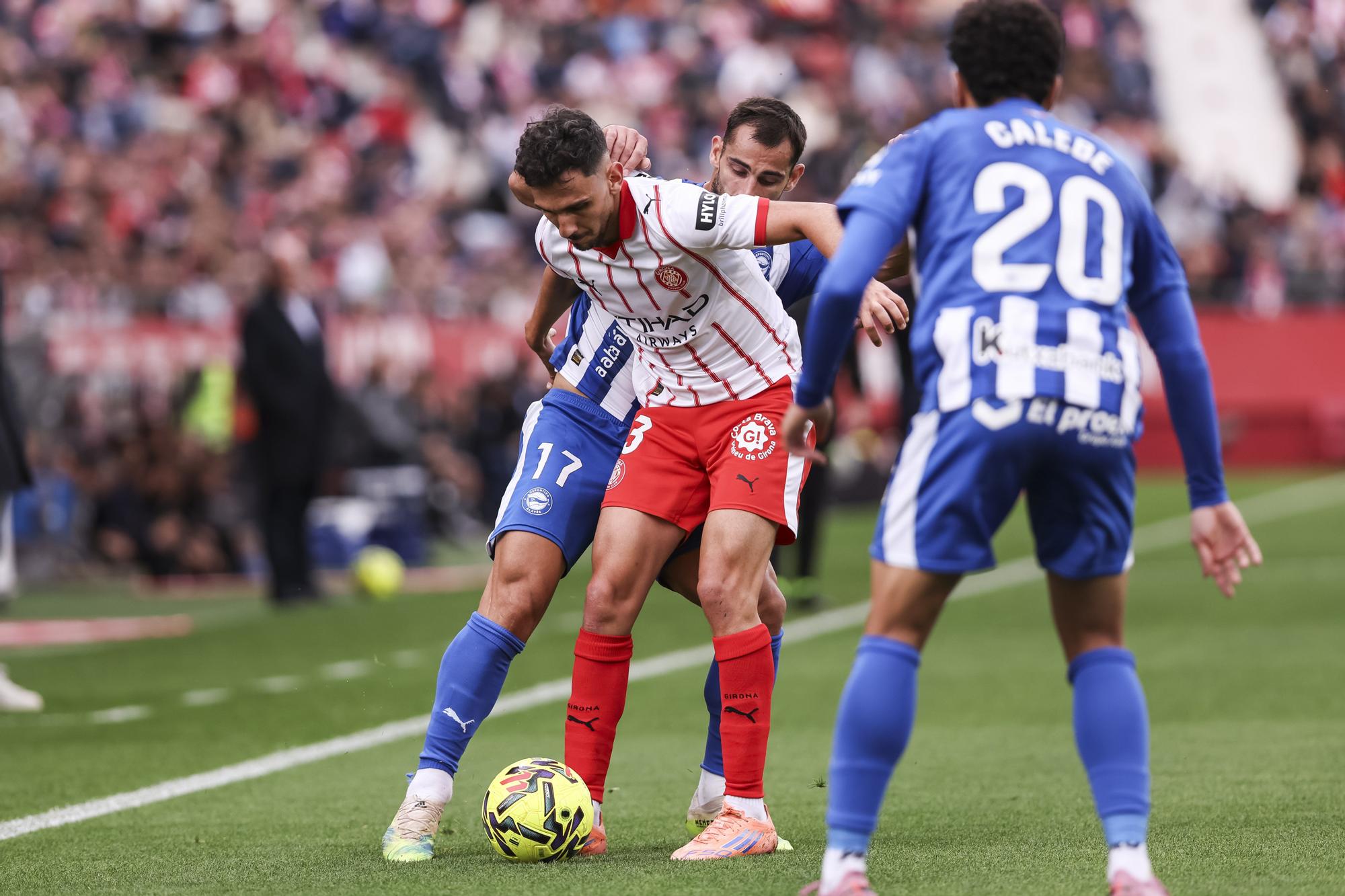 En imágenes: Todas las fotos del Girona FC - Alavés en el estadio Montilivi