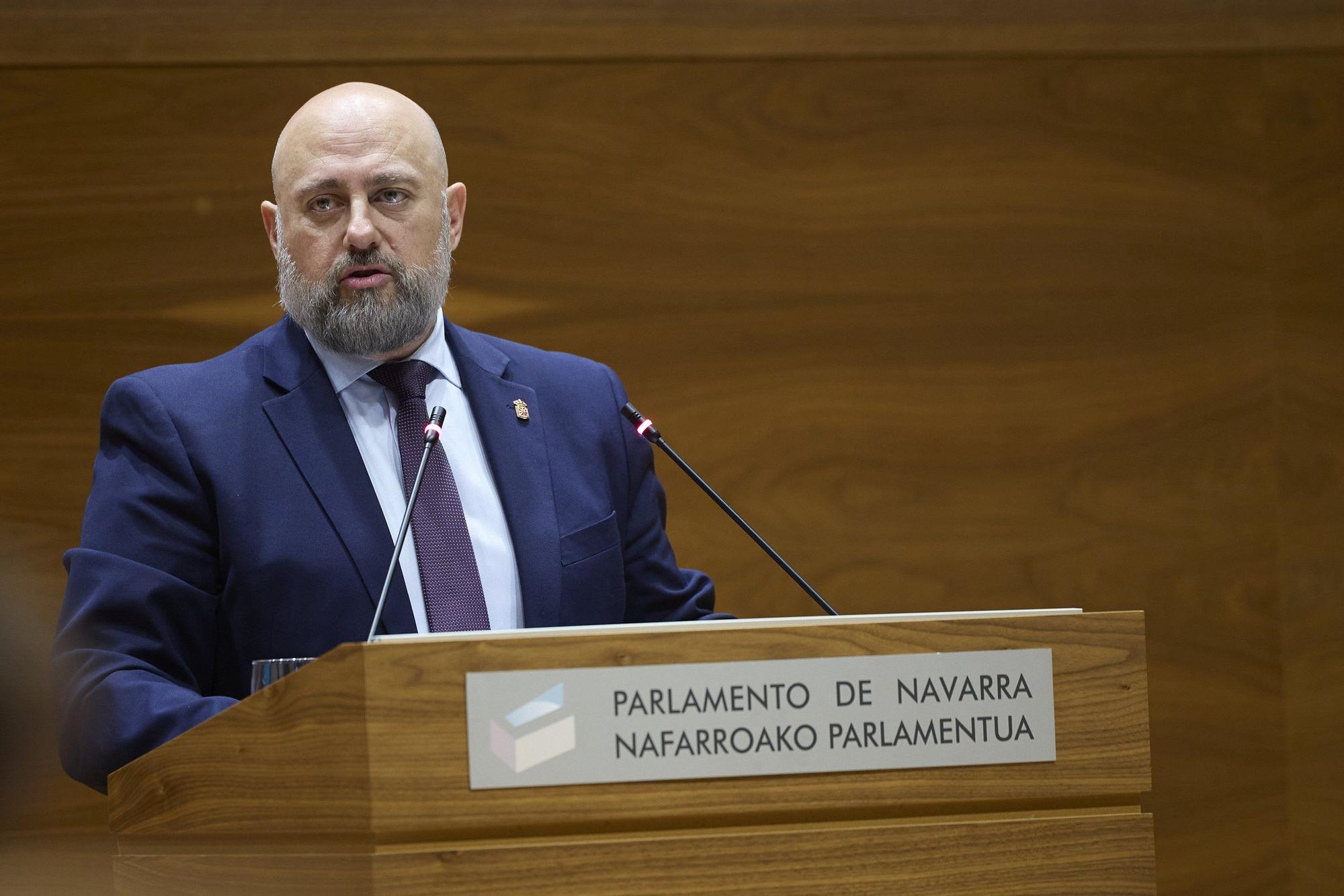 Fotos del pleno del Parlamento de Navarra del 27 de noviembre