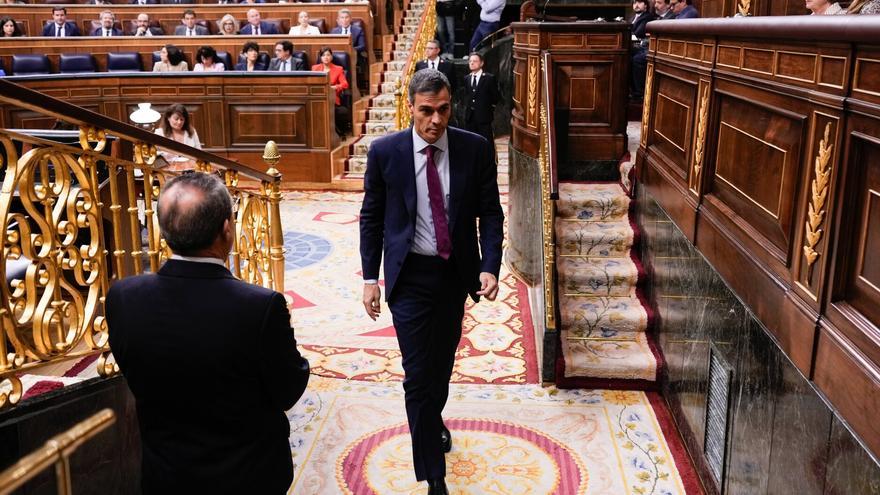 Sánchez fija postura y el PSOE respalda a Zapatero al no ver pruebas contra el expresidente en el auto