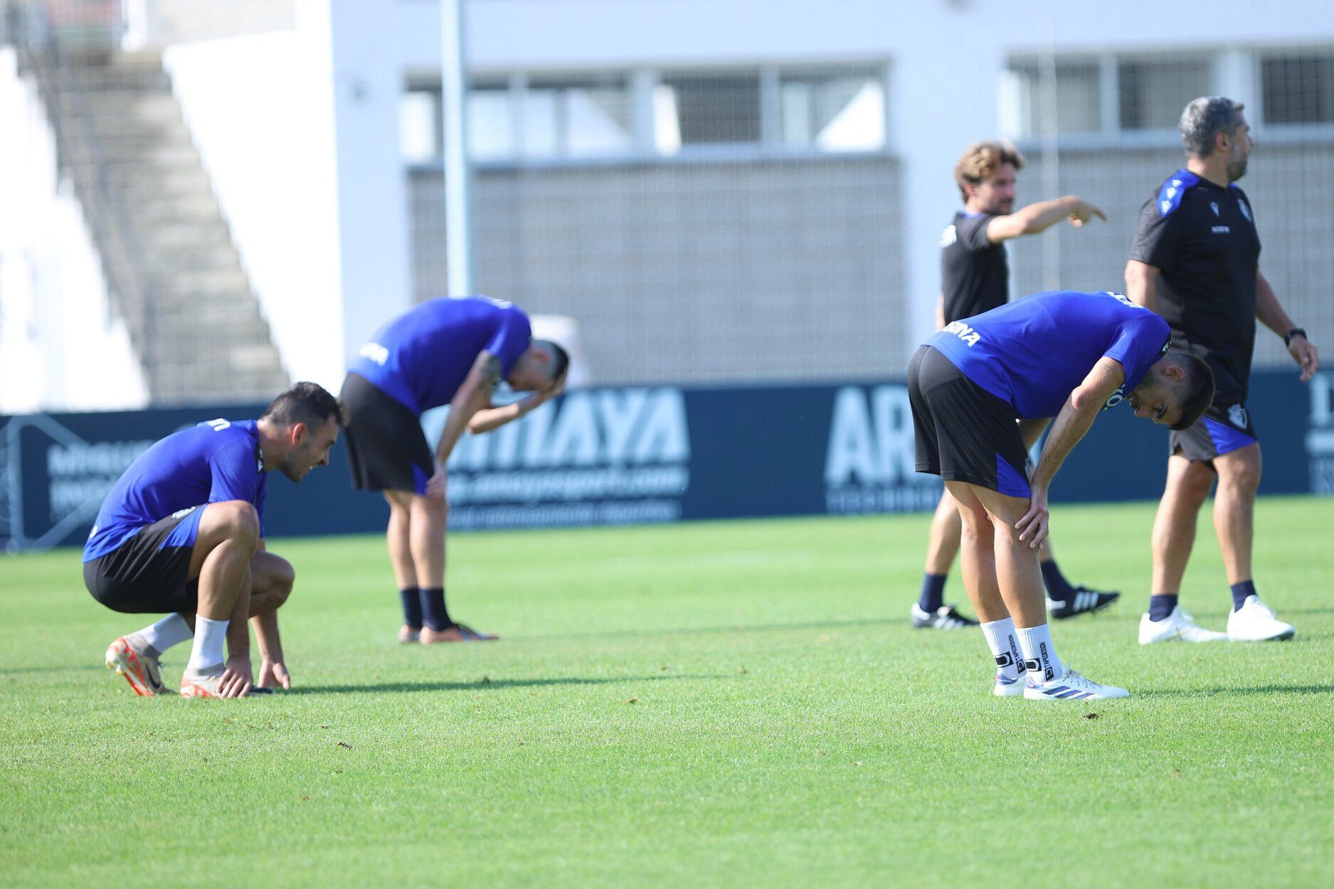 Fotos / Osasuna trabaja con intensidad en el entrenamiento de este miércoles