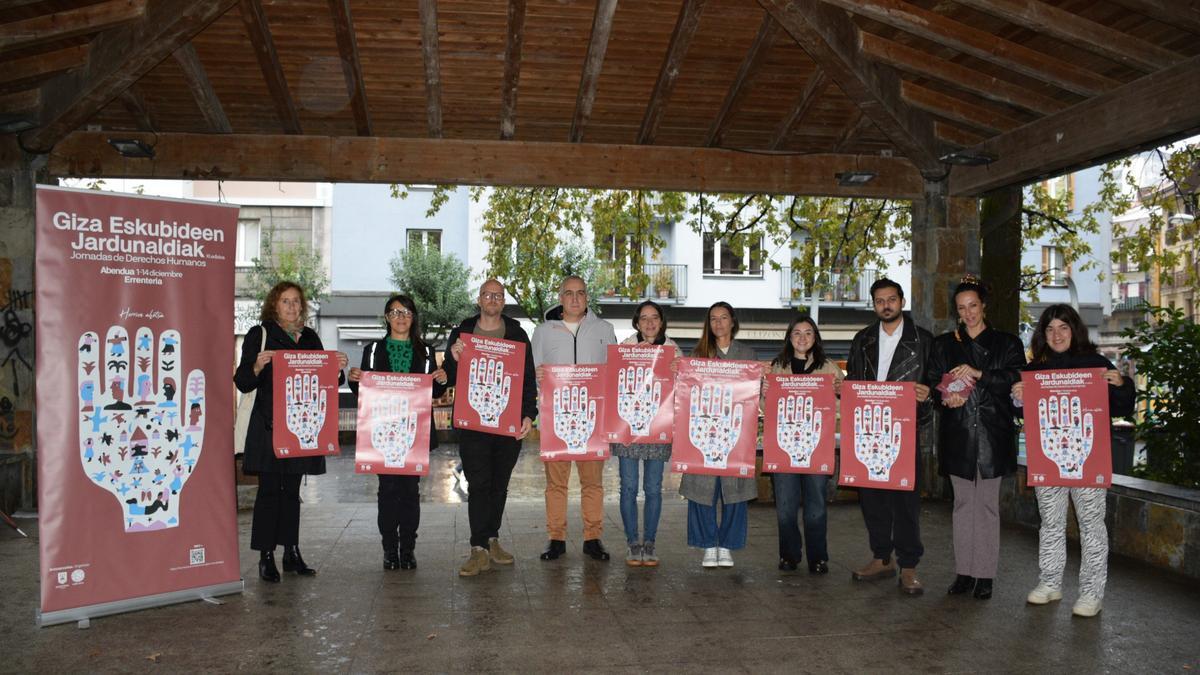 Varios de los agentes que participan en las jornadas.